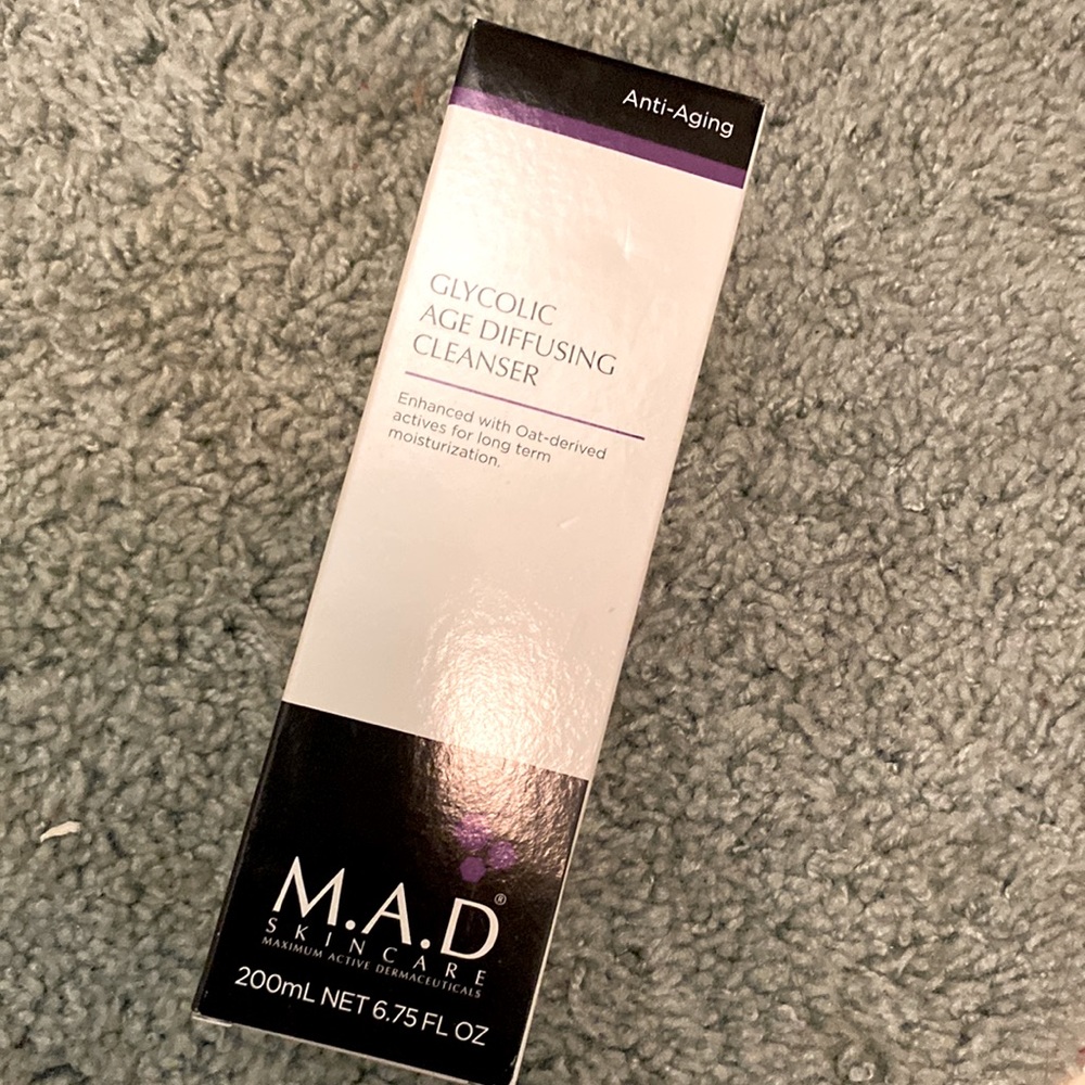 Glycolic cleanser